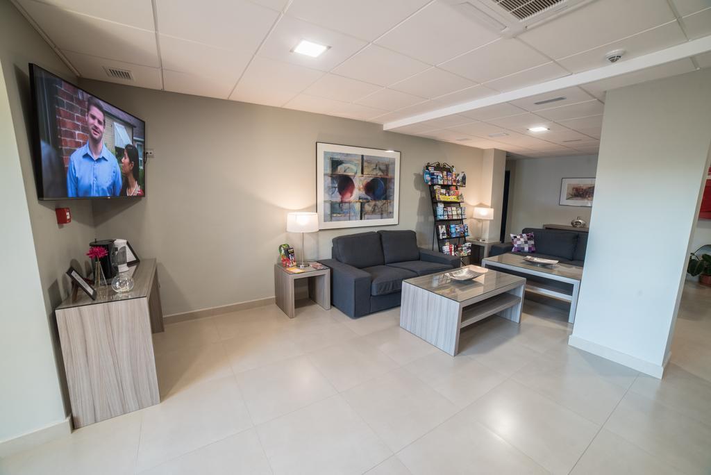 Hotel Miguel Sanchez Alhaurín de la Torre Extérieur photo